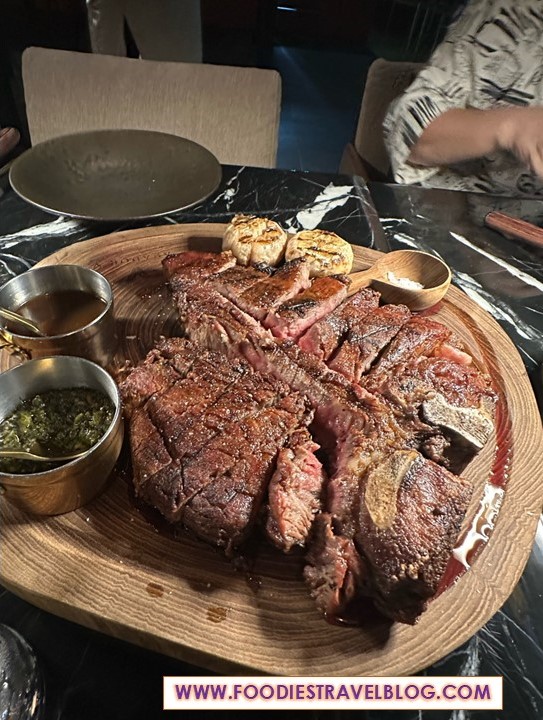 Porterhouse in Asador KL