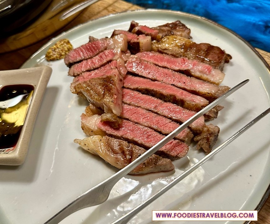 Steak in Honest Butcher, PJ