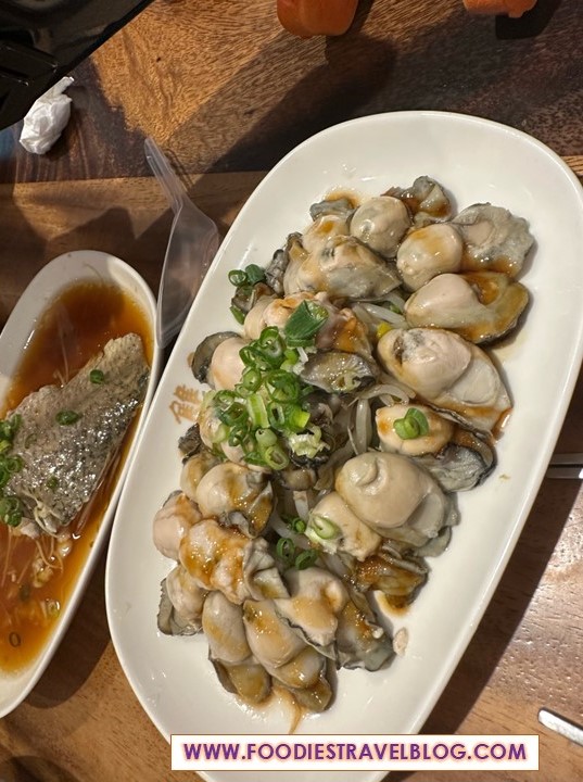 Oysters at Moon Moon Restaurant, Beitou