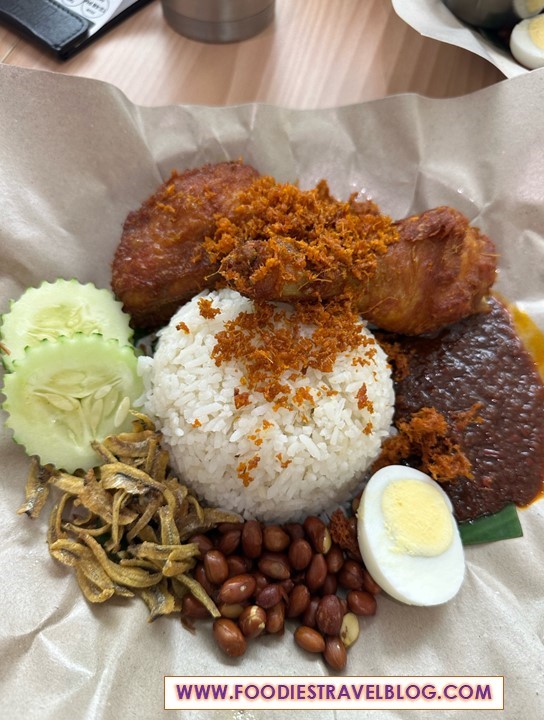 Fried Chicken Nasi Lemak, Nasi Lemak Shop