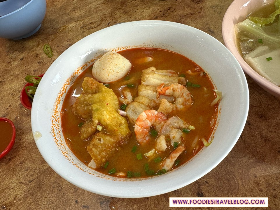 Fish Paste Noodles in Prawn Broth, KEdai Makan Kong Teck, Sandakan
