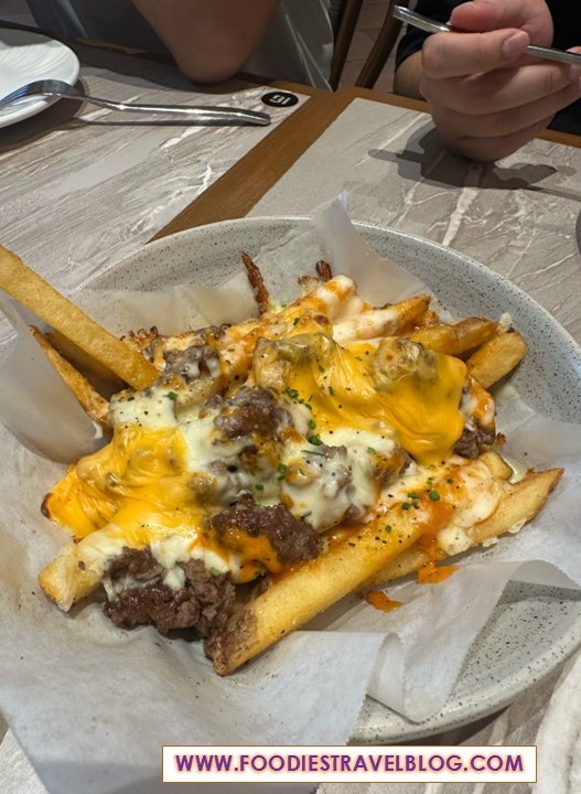 Loaded Cheesy Beef Fries, Strangers One U