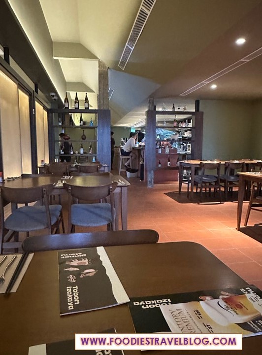 Tobon Izakaya interior
